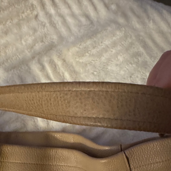 Vintage Coach Classic Pebbled Leather Beige Shoulder Bag - Picture 8 of 9